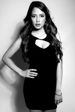 uzun saçlı güzel Asyalı kadın