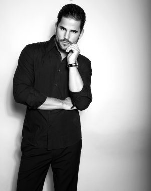 yakışıklı genç takım