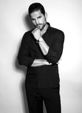 yakışıklı genç takım