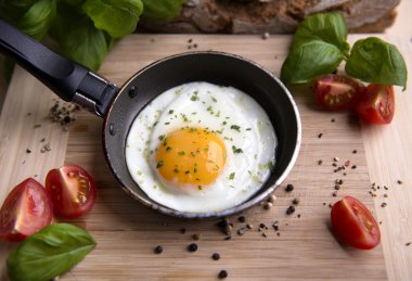 taze yapılmış, lezzetli yemek yumurta