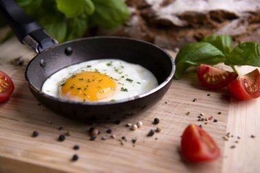 taze yapılmış, lezzetli yemek yumurta