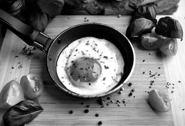 Feito na hora, deliciosa refeição de ovos — Fotografia de Stock