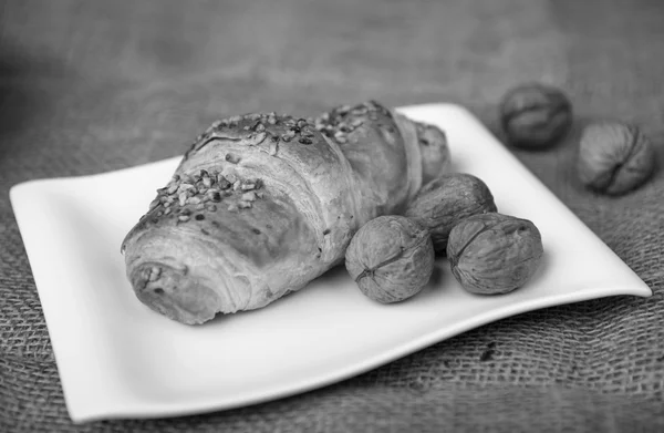 Heerlijke verse croissants — Stockfoto