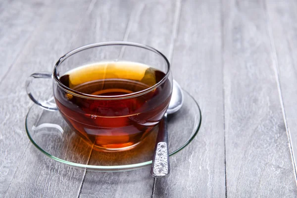 Świeżo parzonej herbaty w szklanym pucharze — Zdjęcie stockowe