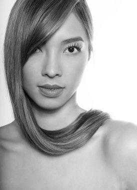 uzun saçlı genç güzel Asyalı kadın