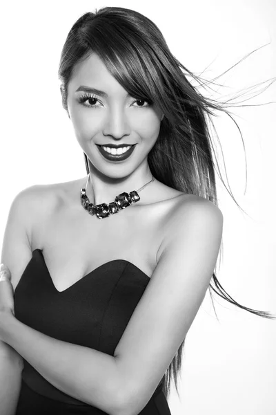 Belle jeune femme asiatique — Photo