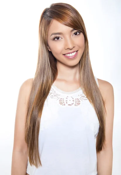 Hermosa joven asiático mujer con impecable piel —  Fotos de Stock