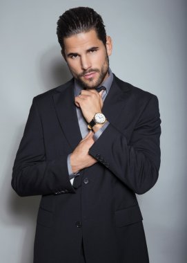 yakışıklı iş adamı ile izle