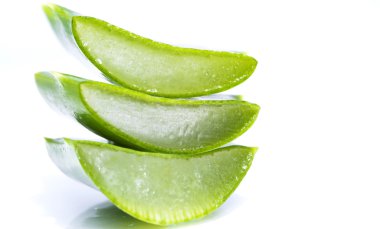 Organik aloe vera dilimleri