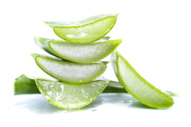 Organik aloe vera dilimleri