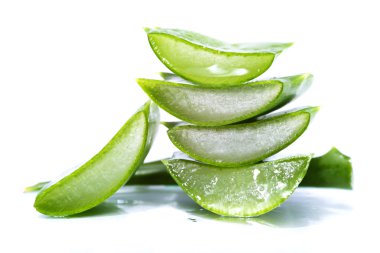 Organik aloe vera dilimleri