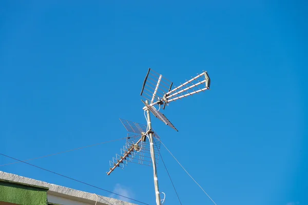 Вид на антенну на крыше — стоковое фото