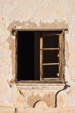 Eski pencere görünümü