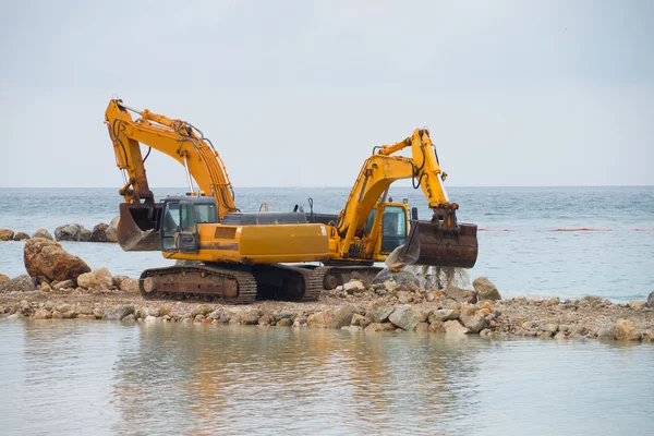 Process of building a dam — Stock Photo, Image