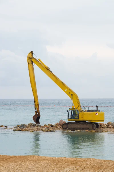 Process of building a dam — Stock Photo, Image