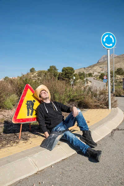 Trabajador de la construcción perezoso — Foto de Stock