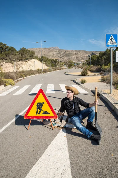 Trabajador de la construcción perezoso — Foto de Stock