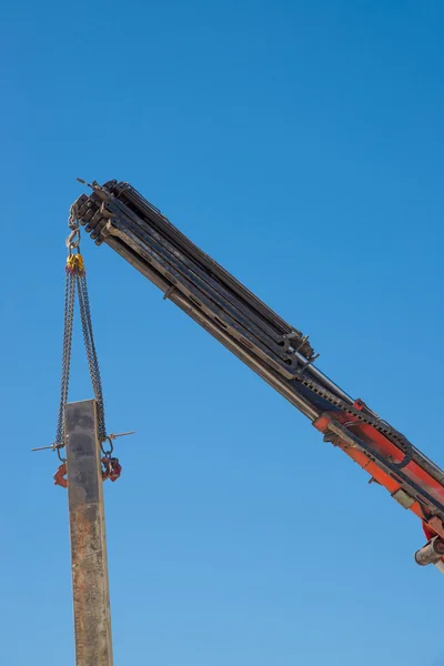 Crane removing encasement — Stock Photo, Image