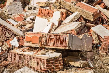Yıkım moloz tuğla