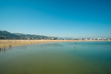 Turistler Laredo resort Beach