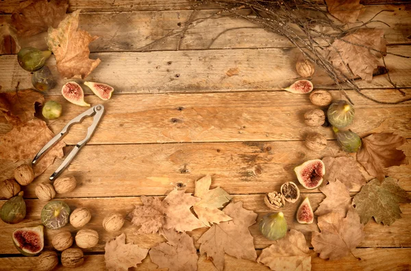 Autumn still life with fresh figs — Stock Photo, Image