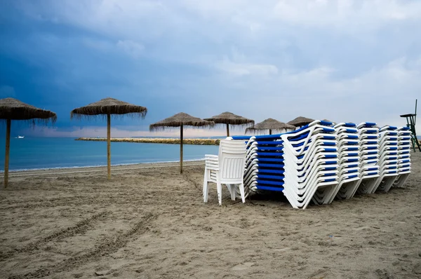 Journée orageuse sur la plage — Photo