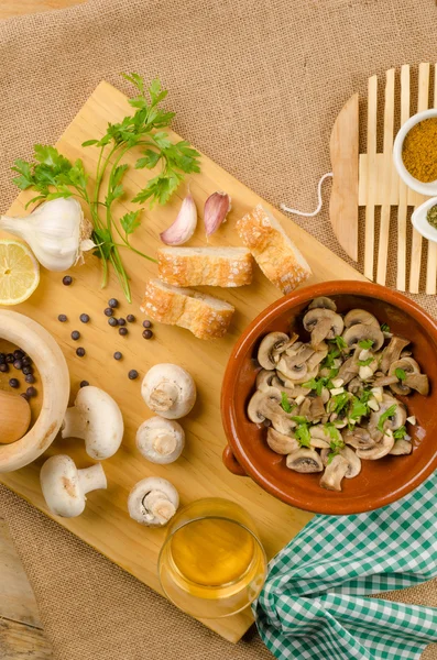 Cooking mushrooms — Stock Photo, Image