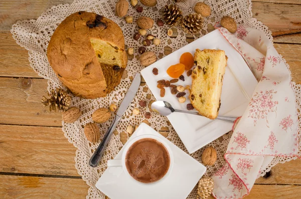 Panettone, forró csokoládé — Stock Fotó