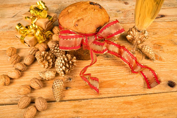 Panettone naturaleza muerta —  Fotos de Stock