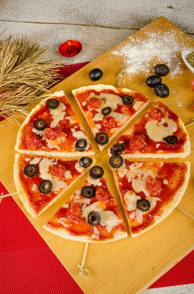 Weihnachtspizza — Stockfoto