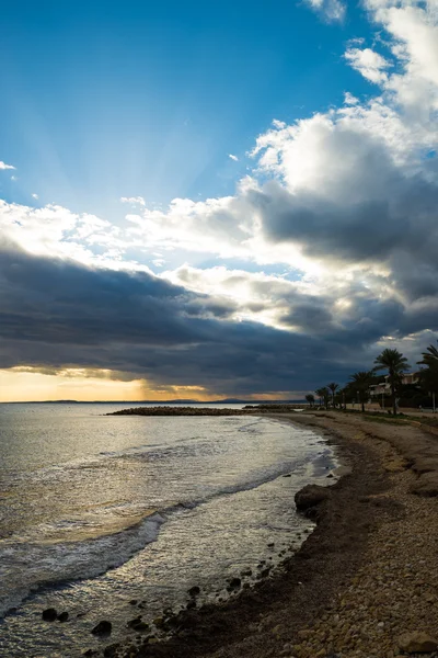 Große Wolken drohen Sturm — Stockfoto