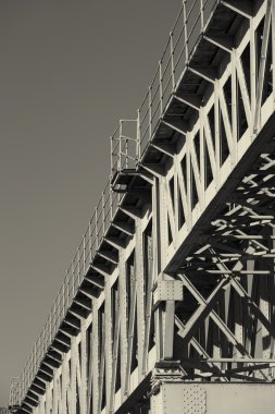 Bir demiryolu Köprüsü yapısını