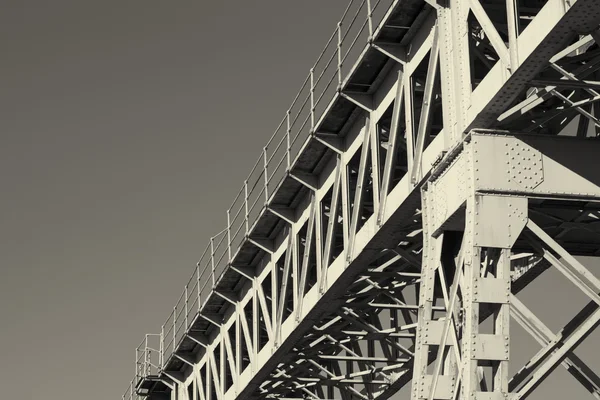 Bir demiryolu Köprüsü yapısını — Stok fotoğraf