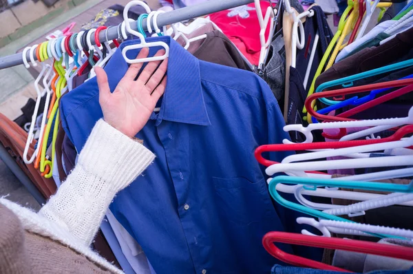 Tweedehands kleding — Stockfoto