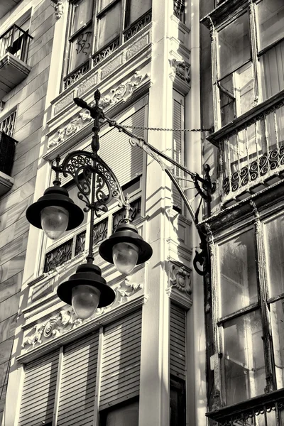 Facade with street light — Stock Photo, Image