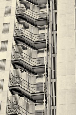 Yangın kaçış merdiveni