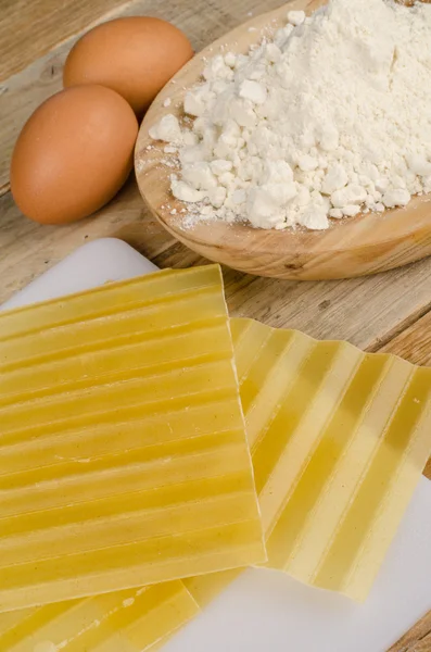 Zutaten für die Herstellung von Lasagne — Stockfoto