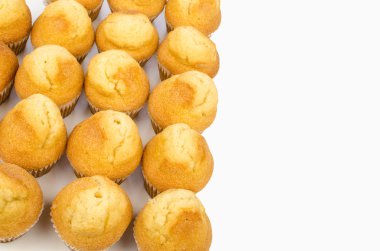 taze pişmiş kekler