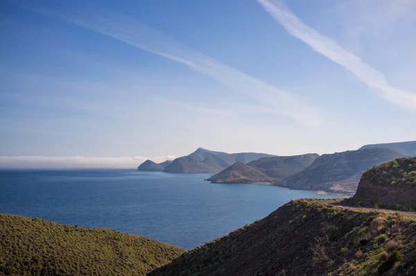 Vulkaniska kullar på Almeria-kusten — Stockfoto