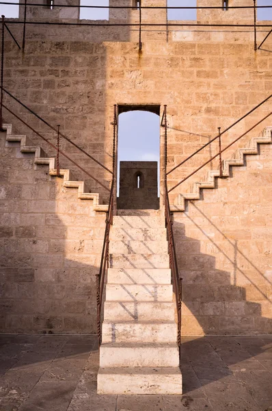 Ancien escalier du château — Photo