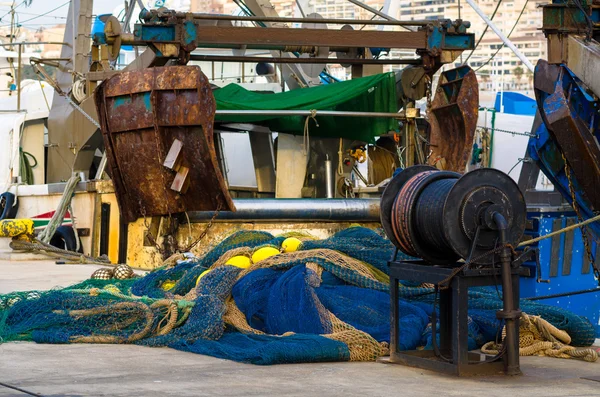 Rybackich łodzi i sprzętu — Zdjęcie stockowe