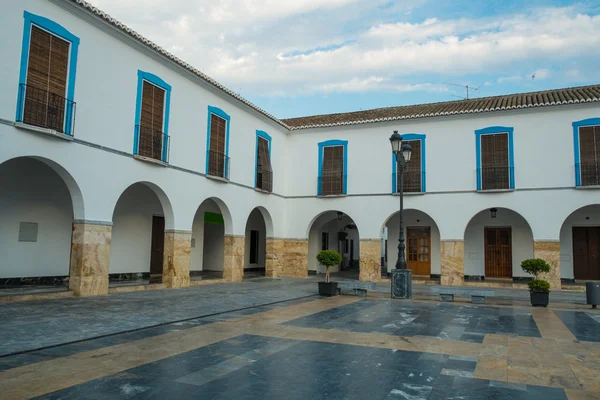 Fachada do edifício andaluz — Fotografia de Stock