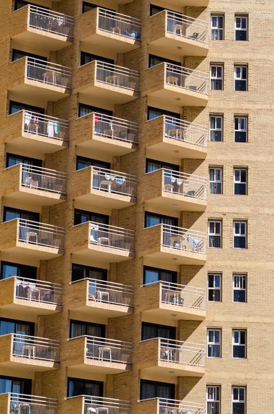 Varandas em um prédio alto — Fotografia de Stock