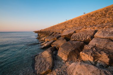 Büyük dalgakıran görünümü