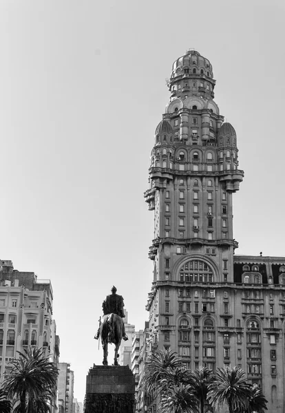 Montevideo Praça da independência — Fotografia de Stock