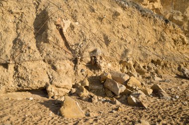 Örgü görünümünü bir uçurumun üzerinde