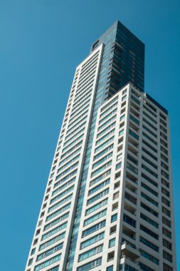 yüksek bina