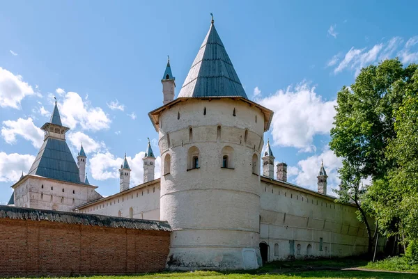 Rostov Kremlin. Büyük Rostov 'un tarihi topluluğu. Yaroslavl bölgesi.