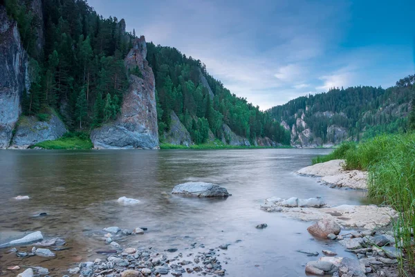 Пейзажи Сибири Вечерний Пейзаж Закате Горы Лес Река Вода Длительном — стоковое фото