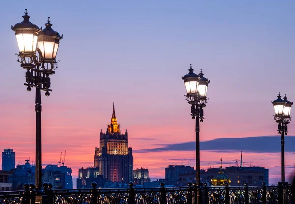 Stadsgezicht Bij Zonsondergang Een Van Vijf Hoogbouw Moskou — Stockfoto